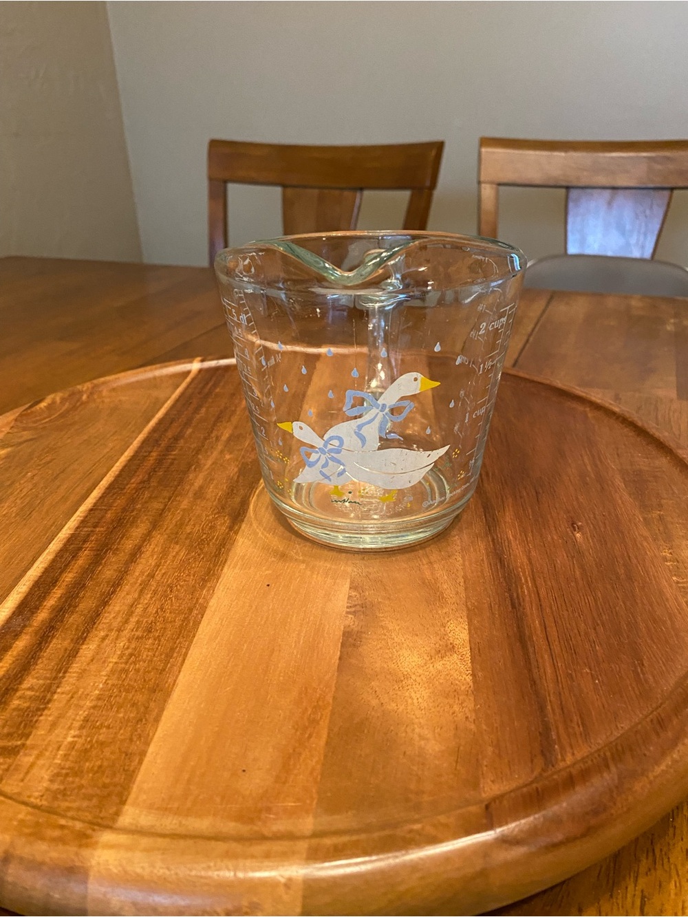 VTG Anchor Hocking Country Goose Glass Measuring Cup 2 Cup Pitcher 1987 Blue Bow